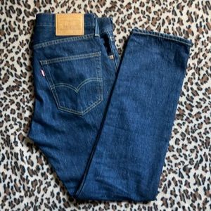 Men’s Levi’s 502. Dark blue. NWOT